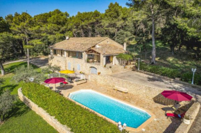 Villa Cheval Blanc by Villa Plus